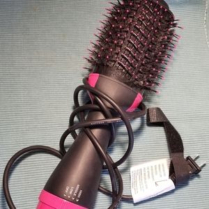 Blowout hair styler